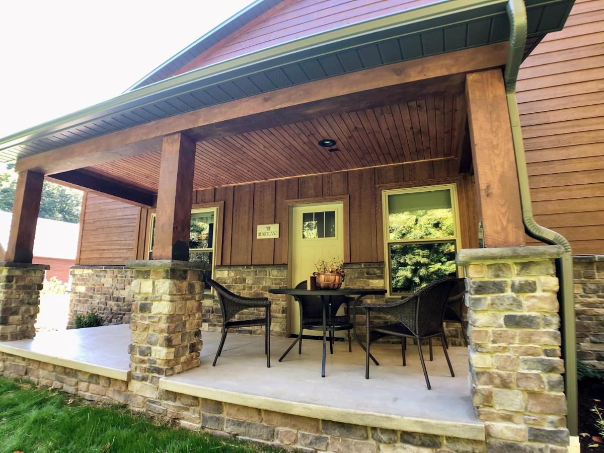 Sojourner'S Lodge & Log Cabin Suites Dundee Exterior photo